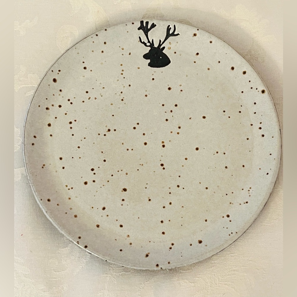 NWOB Pottery Barn Rustic Reindeer Terracotta Dinner Plates S/4 Christmas Holiday - Picture 8 of 16
